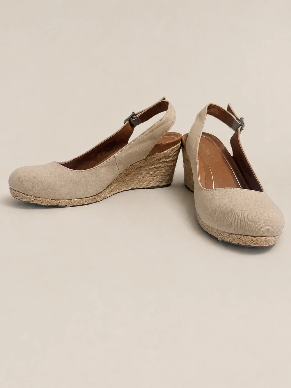 Vionic Coralina wedge espadrilles with built in orthotics